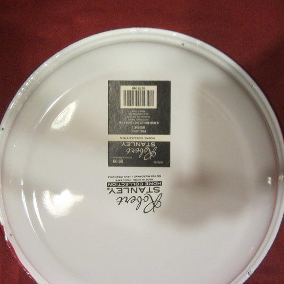 ENAMEL CHRISTMAS DINING SET, 10 ITEMS, PLATES W/CANDLES TO MATCH - Picture 8 of 8